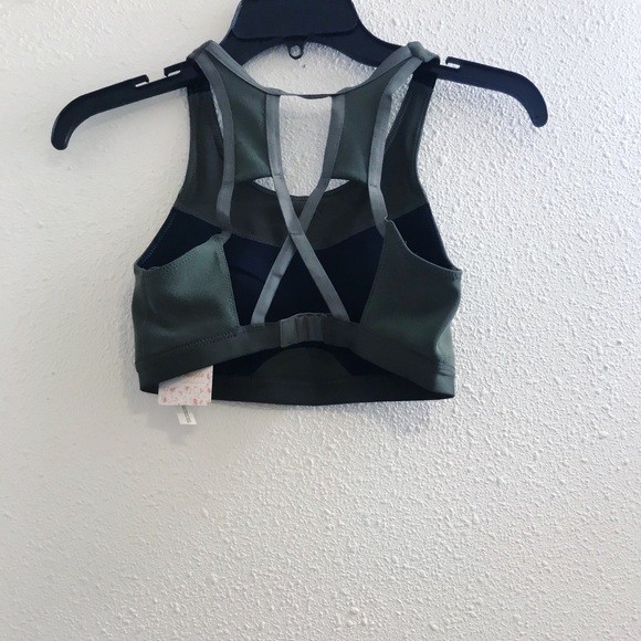Free People movement crop bra top XS - Picture 4 of 7
